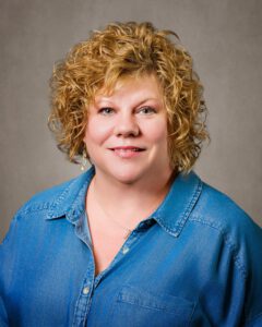 Headshot of Laura Johnson